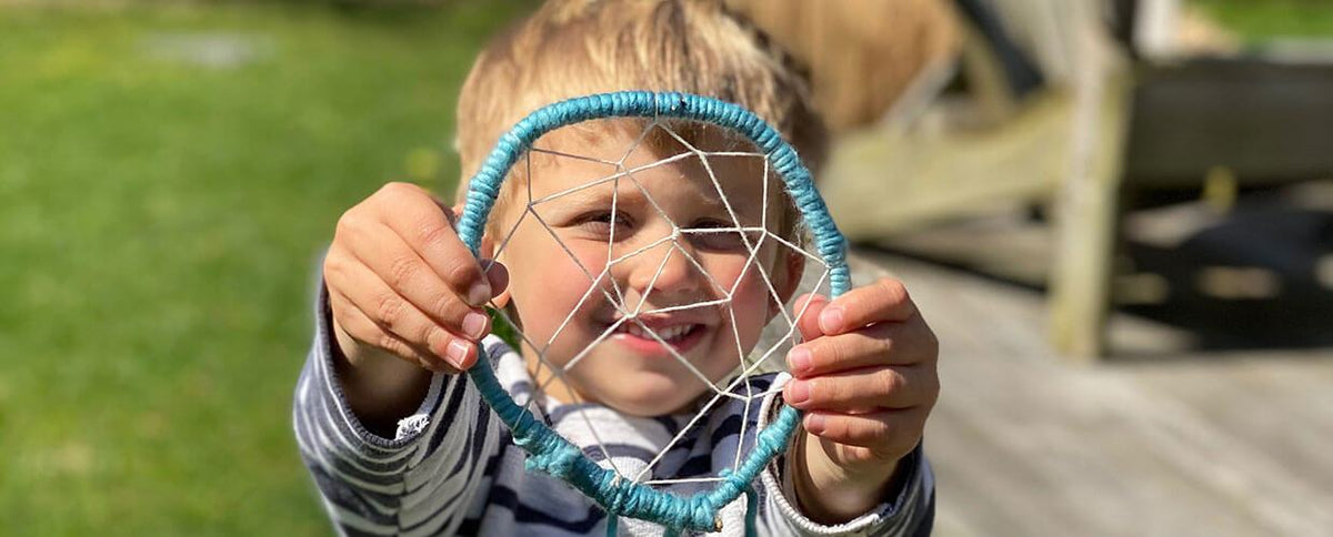 Let's Get Outside! How to Make a DIY Natural Dreamcatcher With Your Kids